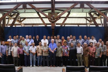 Studium Generale : Prof. Robert Hall, Adjunct Professor Teknik Geologi