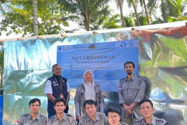 Pembuatan Rumah Garam Pengmas OS/FITB di Ambon