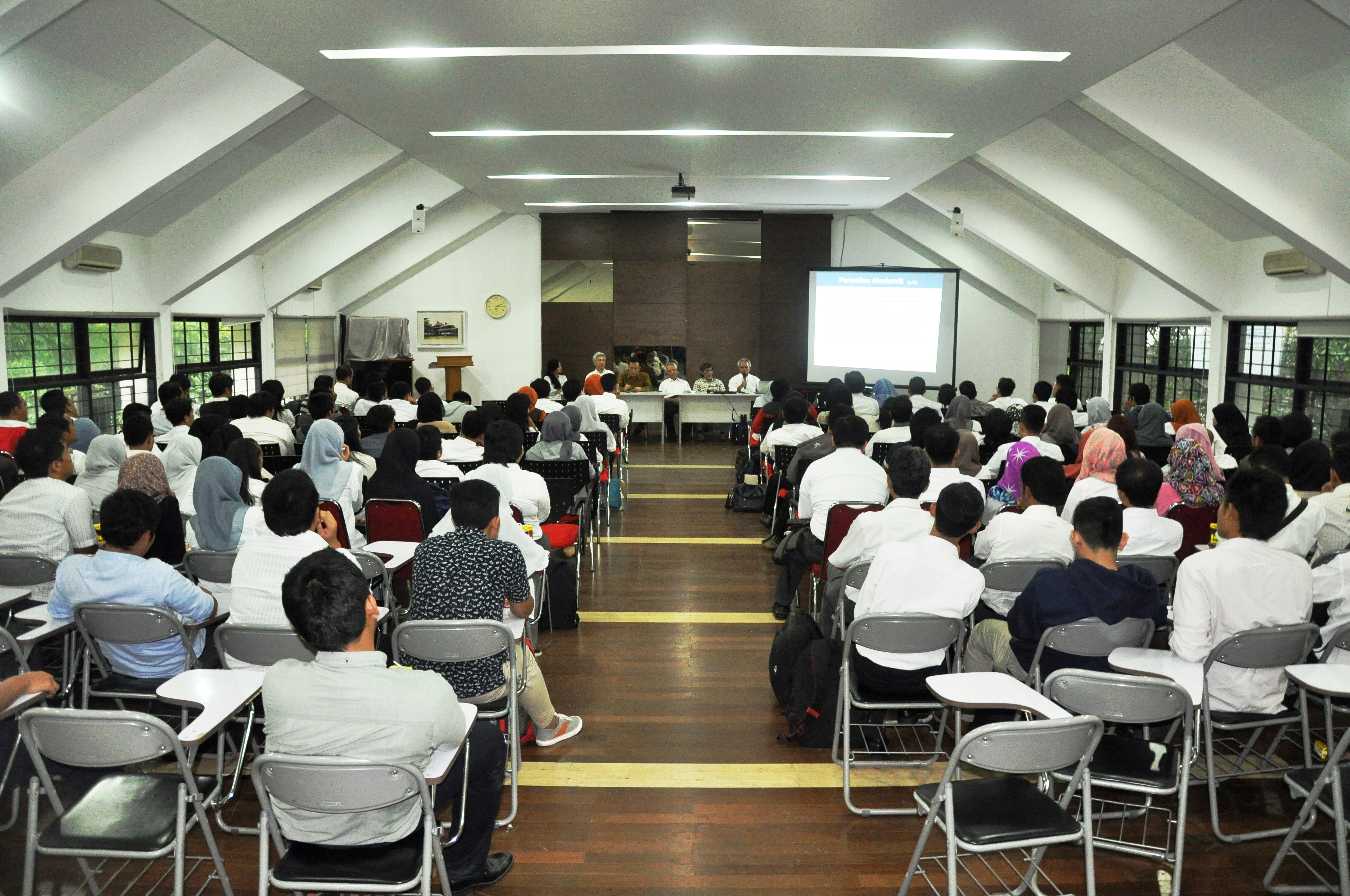 Pertemuan Awal Mahasiswa Baru Program Magister Dan Doktor FTSL ITB