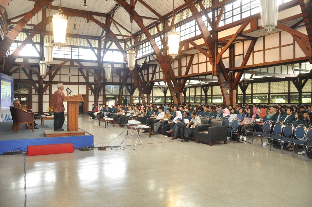 Pertemuan Awal Mahasiswa Baru Program Sarjana