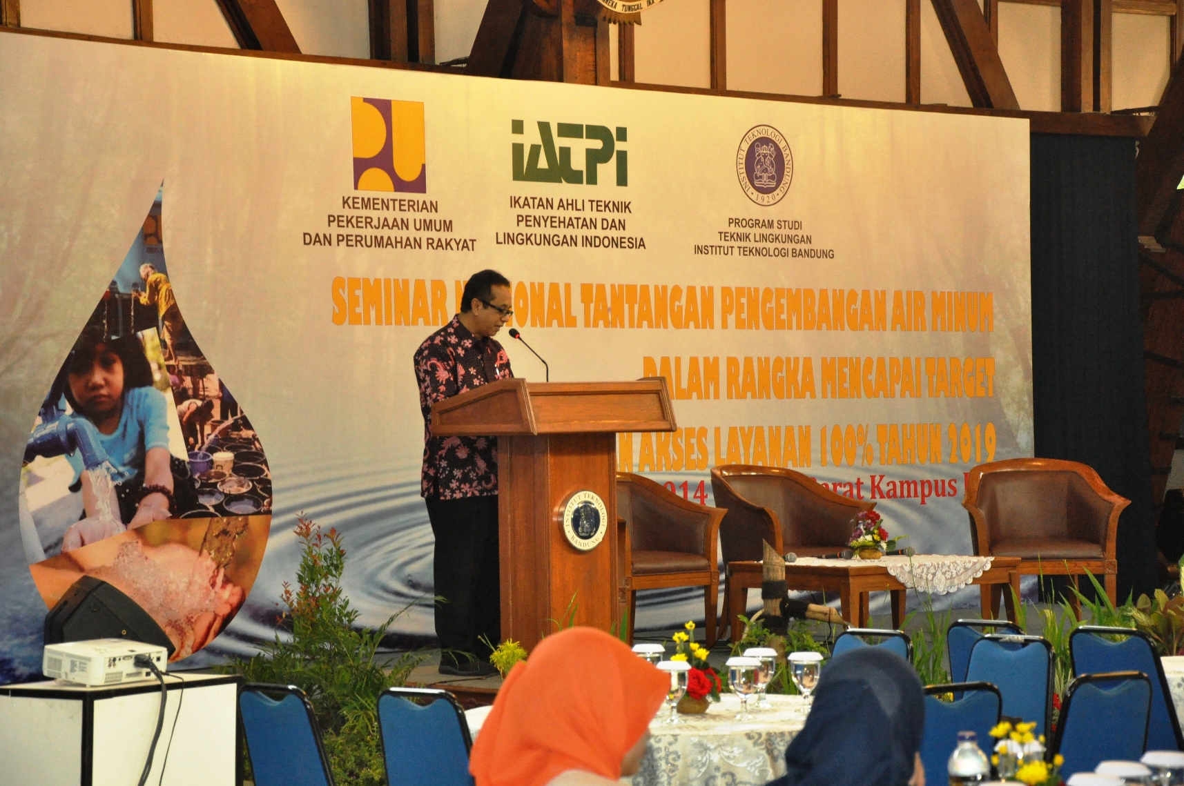 Seminar Nasional “Tantangan Pengembangan Air Minum …”