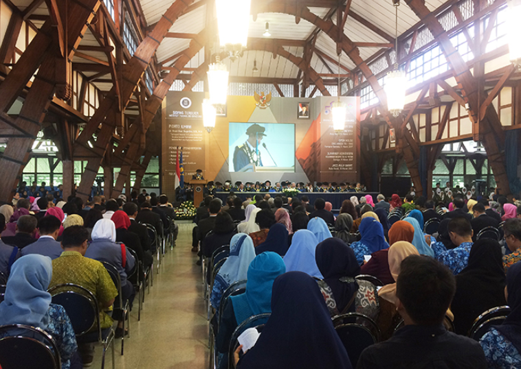 Open Session of ITB’s 58th Anniversary, Head of ITB Geophysical Engineering Study Program Gives Scientific Oration