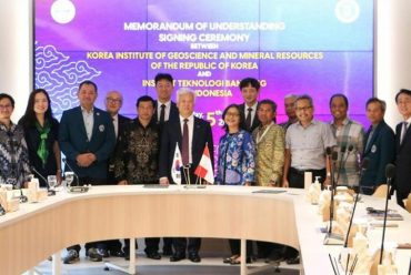 Penandatanganan Mou antara ITB dengan Korea Institute of Geoscience Mineral Resources (KIGAM)
