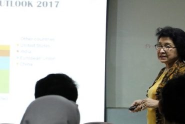 Guest Lecture with Dr. Evita H. Legowo