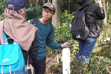 Praktikum dan Kuliah Lapangan